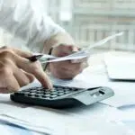 Φορολογικές δηλώσεις: Αν ανήκετε σε 1 από αυτές τις 5 κατηγορίες θα πληρώσετε λιγότερα