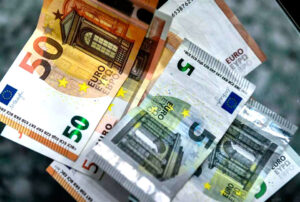 Συντάξεις Ιανουαρίου 2026: Χριστούγεννα με γεμάτες τσέπες