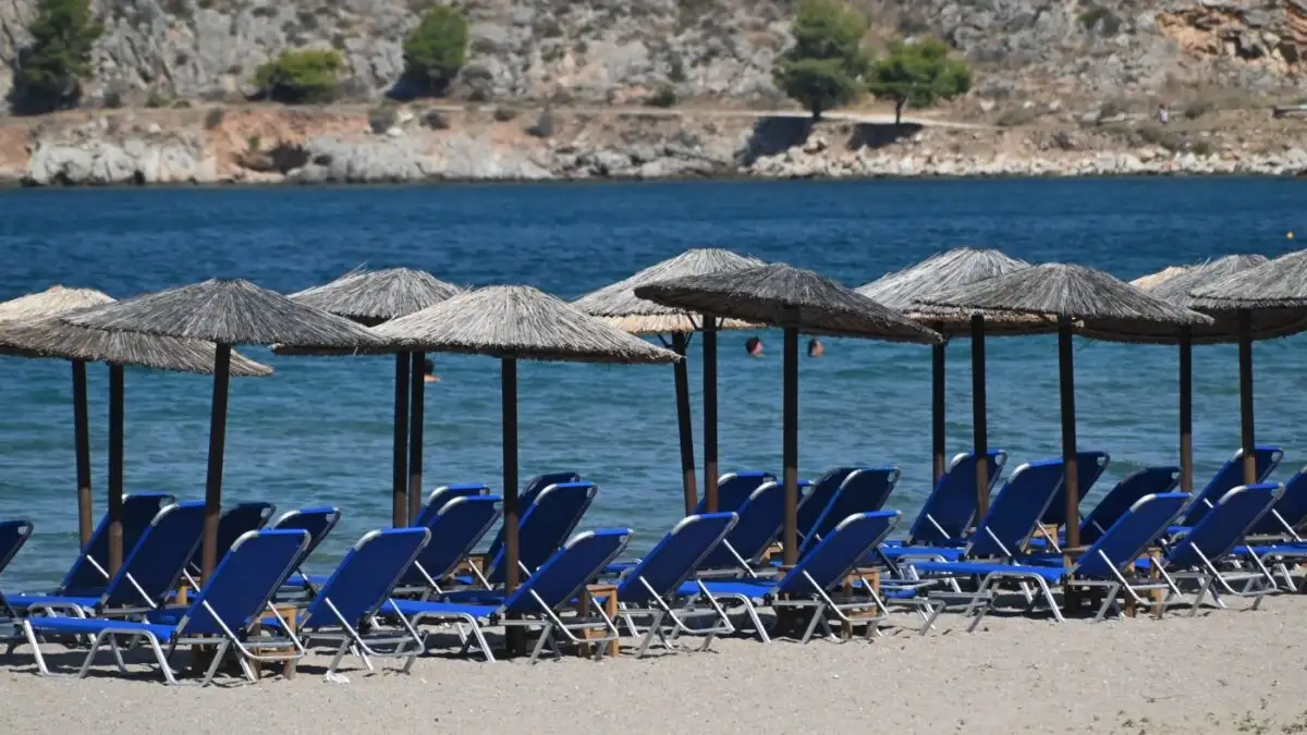MyCoast: Τι καταγγέλλουν οι πολίτες για παραλίες σε Χαλκιδική, Αττική και Κρήτη