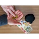 Συντάξεις: Αυξήσεις για 650.000 δικαιούχους – Τα δύο σενάρια
