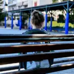 Δημογραφικό: Οι Έλληνες λιγότεροι κατά μισό εκατομμύριο από το 2011 – Σοκάρουν τα στοιχεία για γεννήσεις και γήρανση