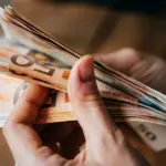 Ετήσια ενίσχυση 250 ευρώ ποιοι θα την πάρουν και τι πρέπει να γνωρίζουν