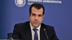 Ξεκάθαρος ο Πλεύρης για παράνομους μετανάστες: «Φυλακή ή επιστροφή»