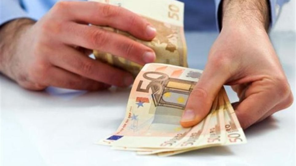 Μπαίνουν χρήματα από e-ΕΦΚΑ, ΔΥΠΑ – Ποιοι πάνε στα ATM από Δευτέρα 1/9