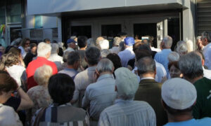 Σύνταξη στα 62 τέλος; Τι εξετάζεται για τα όρια από το 2027 και ποιοι επηρεάζονται