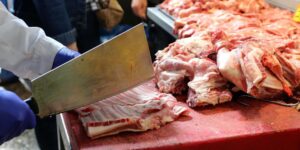 Ξεφεύγει η τιμή στο κρέας στην Ελλάδα – Πάνω από 20 ευρώ το κιλό το μοσχάρι