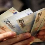 Επίδομα 250 ευρώ: Οι δικαιούχοι, τα κριτήρια και ποιοι μένουν εκτός