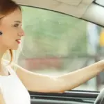 Νέος ΚΟΚ: Με αυτά τα handsfree χάνεις δίπλωμα και τρως πρόστιμο