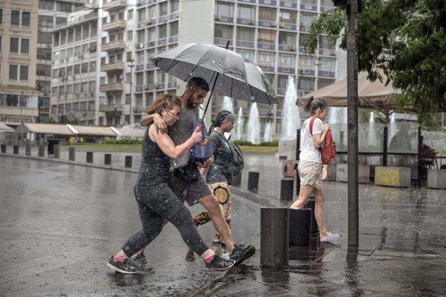 «Χαλάει» απότομα ο καιρός – Έρχεται κακοκαιρία που θα χτυπήσει ακόμη και την Αθήνα