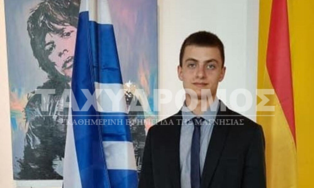 Θρήνος για τον 21χρονο Ιάσονα Ποπώλη που σκοτώθηκε σε φωταγωγό πολυκατοικίας