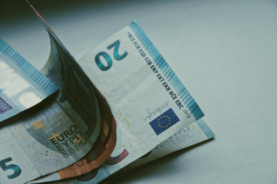 Νέο πρόγραμμα ΔΥΠΑ: 17.500 ευρώ για ανέργους έως 29 ετών – Όλες οι λεπτομέρειες