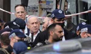 Ιερουσαλήμ: Έξι νεκροί σε επίθεση – Νετανιάχου: «Σκληρός πόλεμος κατά της τρομοκρατίας»