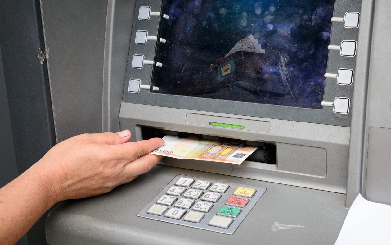 Δείτε ποιοι θα πάρουν χρήματα την εβδομάδα 8-12 Σεπτεμβρίου