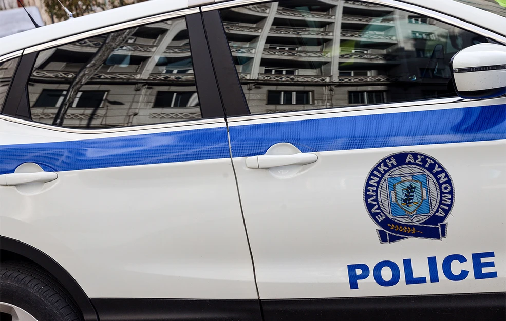 Καταδίωξη στην Εγνατία Οδό: 37χρονος έκρυψε μετανάστες στο πορτμπαγκάζ – Ζητούσε 16.000 ευρώ από τον καθένα