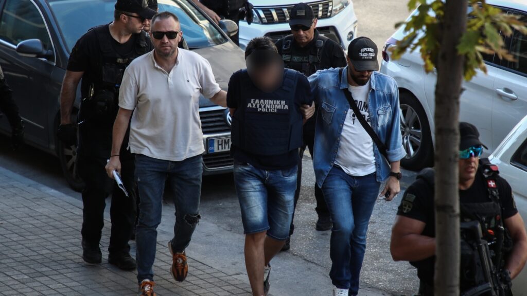 Αδελφοκτονία στη Θεσσαλονίκη: Συγκλονίζει το βίντεο της 59χρονης πριν δολοφονηθεί από τον ίδιο της τον αδερφό