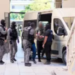 Μαφία της Κρήτης: ελεύθερος με όρο ο 38χρονος αστυνομικός που αναφέρεται ως «γκόμενα» και «κοπέλα»