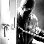 Θύμα διάρρηξης γνωστός επιχειρηματίας λίγο πριν τον γάμο – Του πήραν ακόμα και τις βέρες