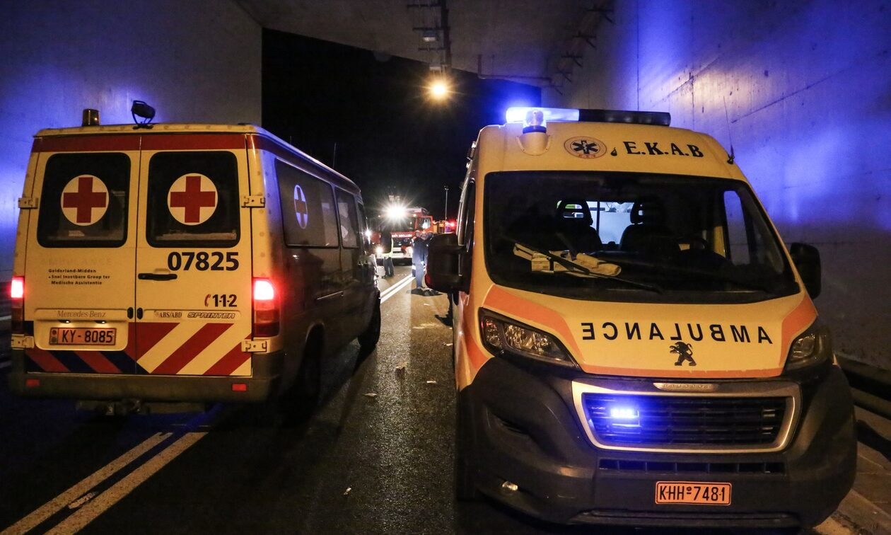 Οδηγός χτύπησε με το αμάξι ανήλικη στα Καμίνια και την εγκατέλειψε
