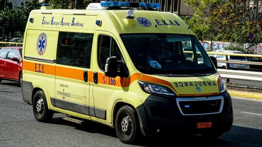 Τροχαίο με μηχανή στη Λένορμαν – Κινδυνεύει η ζωή του 40χρονου οδηγού