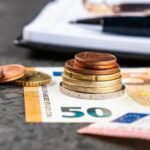 Επίδομα έως 500 ευρώ: Τα κριτήρια και οι δικαιούχοι