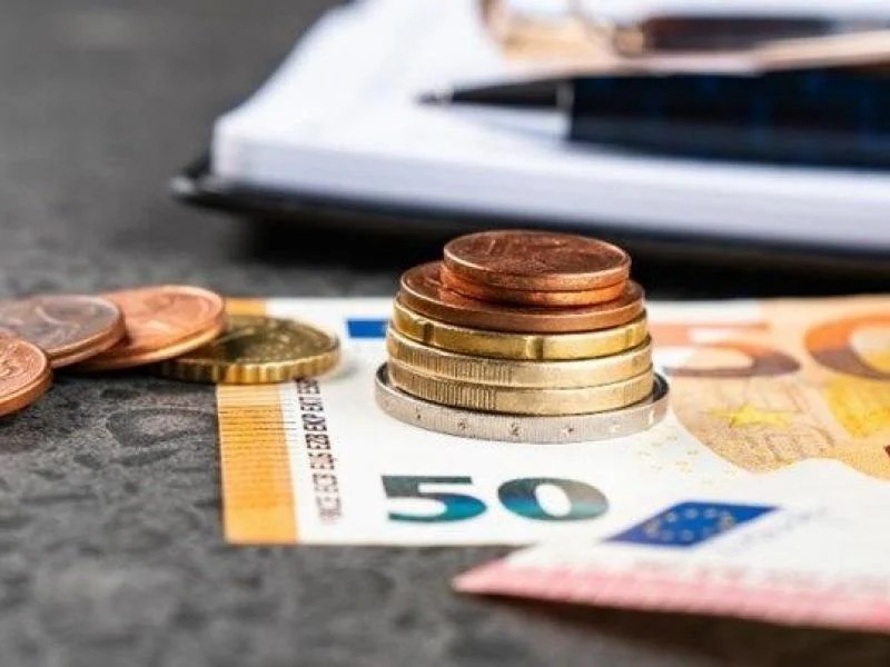 Επίδομα έως 500 ευρώ: Τα κριτήρια και οι δικαιούχοι
