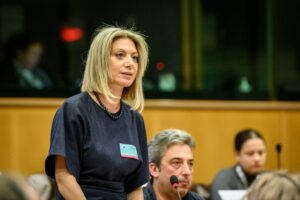 Μαρία Καρυστιανού για τα ονόματα στο Σύνταγμα: «H Πολιτεία που σκότωσε τα παιδιά μας, να μην τα σβήσει»