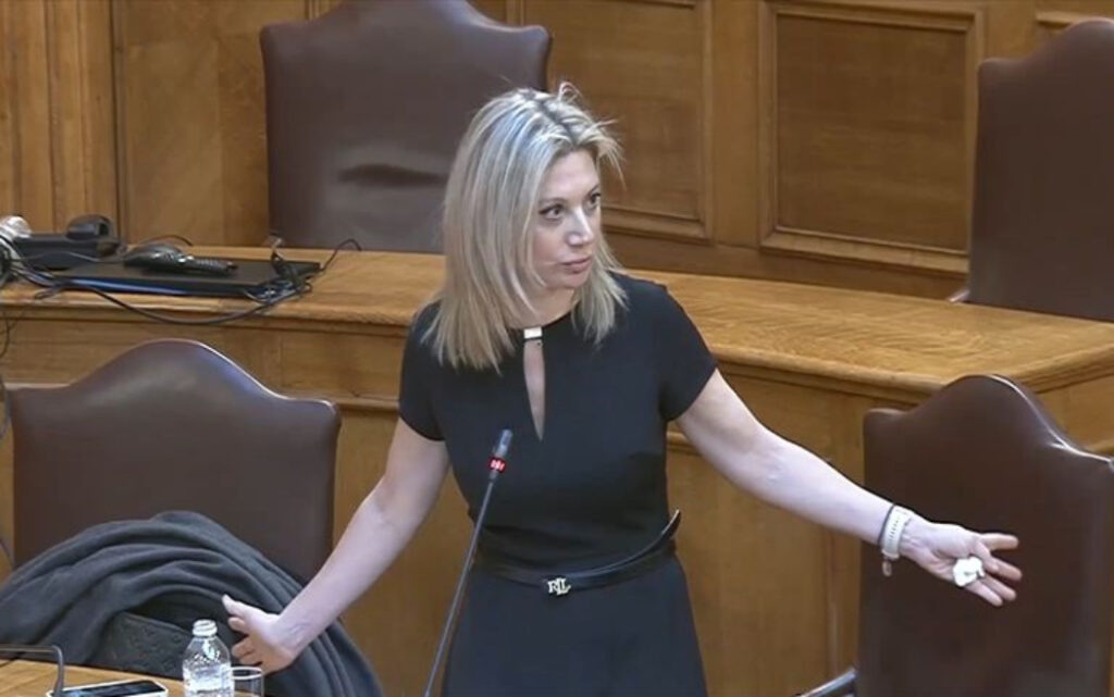 Οργισμένο μήνυμα από Καρυστιανού: «Τα οστά του παιδιού μου είναι δικά μου, όχι κρατική περιουσία»