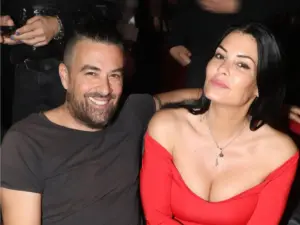 Η αποκάλυψη της Μαρίας Κορινθίου για τις σχέσεις της με τον Γιάννη Αϊβάζη