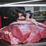 Μοσχαρίσιο κρέας στα ύψη με τιμές έως 17 ευρώ το κιλό και φόβους για νέες αυξήσεις