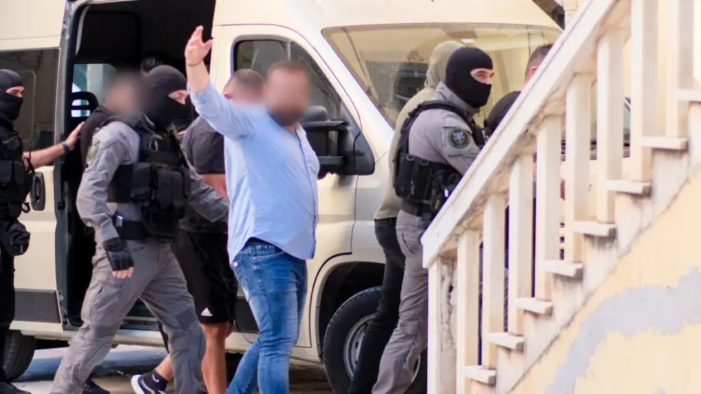 Μαφία Κρήτης: Ο επίσκοπος «σπάει» τη σιωπή του – «Με απείλησαν αλλά όχι με ροζ βίντεο»