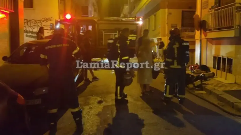 Σε κρίσιμη κατάσταση από τη φωτιά στο διαμέρισμα – Δίνει μάχη στο «Ευαγγελισμός»