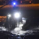 Σκάφος χτύπησε στα βράχια στη Θεσσαλονίκη – Επιχείρηση διάσωσης πέντε ατόμων