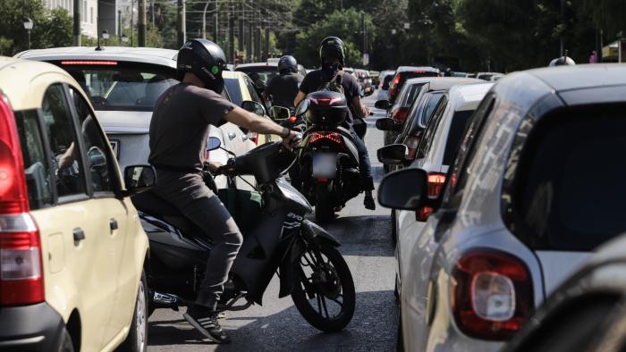 Πρόβλημα για τις νέες μηχανές – Δεν υπάρχουν πινακίδες κυκλοφορίας για τις μοτοσικλέτες