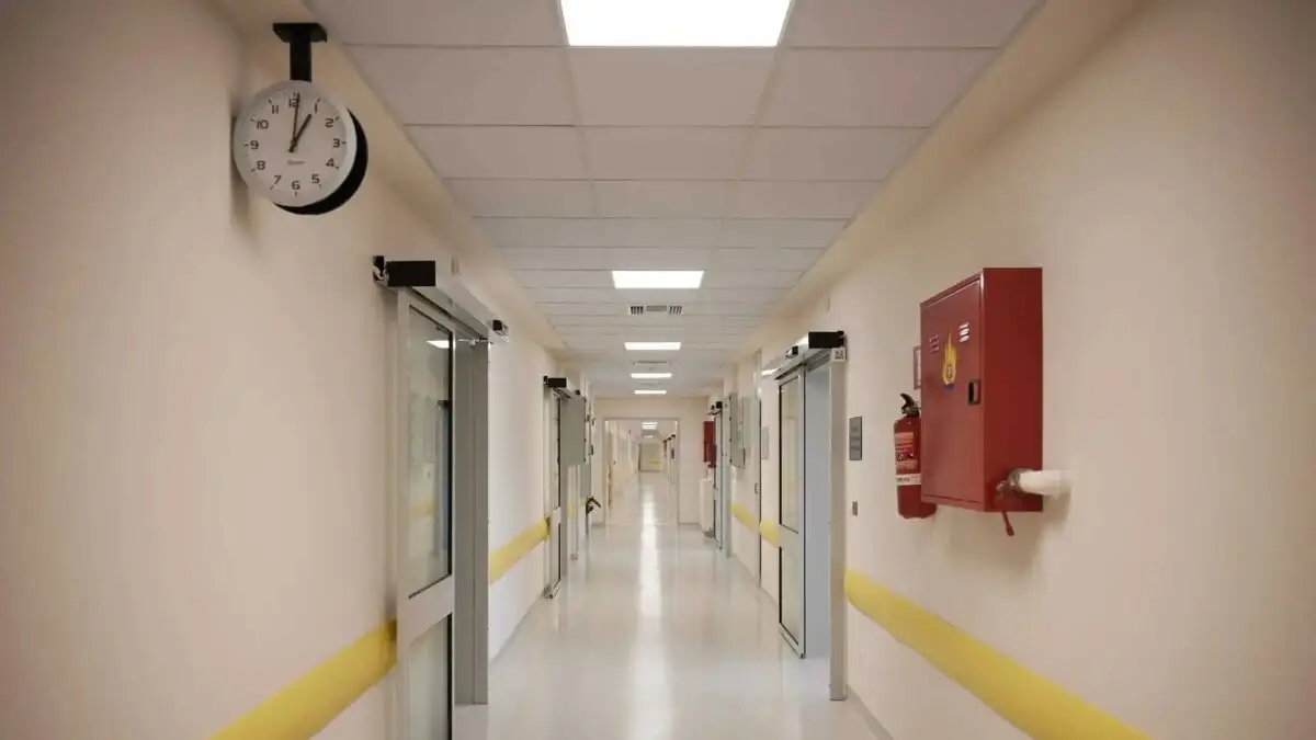 Σοκ στα Χανιά: 38χρονη έφτασε στο νοσοκομείο χτυπημένη άγρια από τον σύντροφό της που συνελήφθη