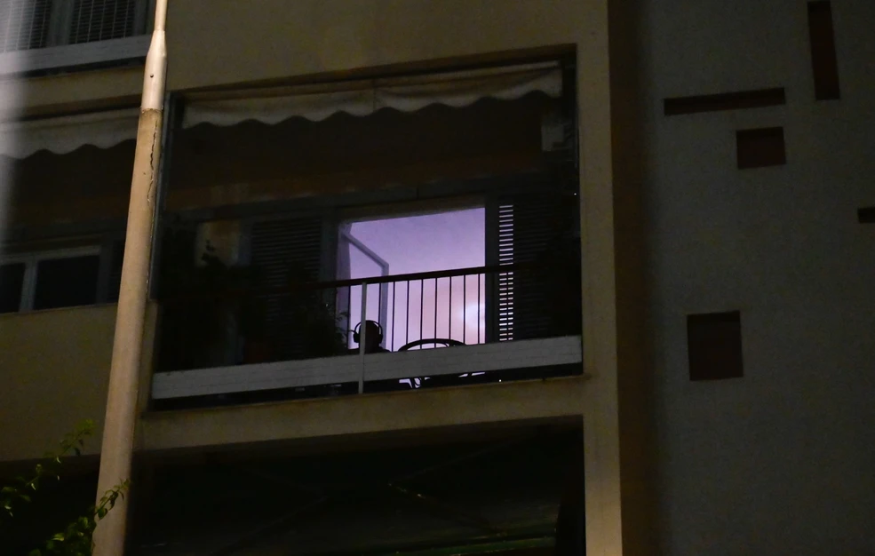 Δεν πήγαινε σε γιατρούς η γυναίκα που βρέθηκε νεκρή στα Πατήσια με το βρέφος της