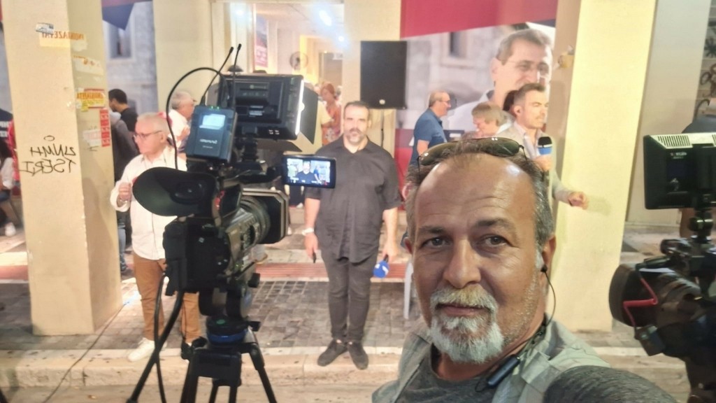 Θρήνος στον ANT1 με τον καμεραμάν Γιώργο Παυλάκη – Πέθανε την ώρα του ρεπορτάζ