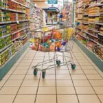 Σούπερ μάρκετ: Αυτά είναι τα προϊόντα που έχουν μειωθεί οι τιμές τους στα ράφια