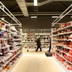 Σάλος στην Ιταλία: Έδιωξαν μητέρα από σούπερ μάρκετ επειδή έκλαιγε το παιδί της