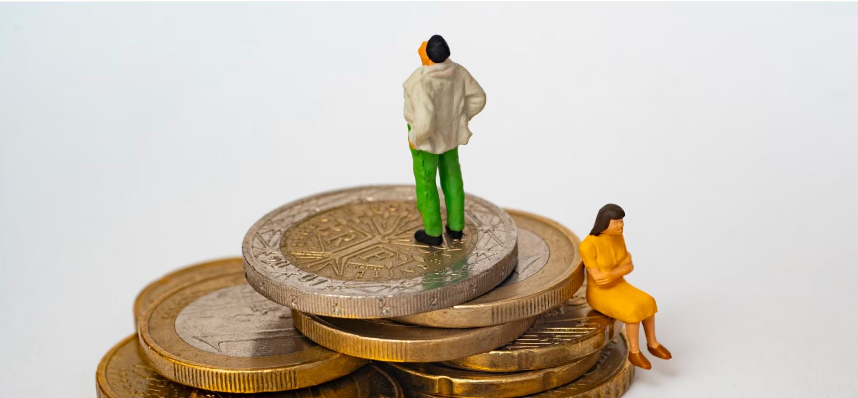 Αναδρομικά-έκπληξη για 15.000 συνταξιούχους – Οι αυξήσεις που φτάνουν τα 200 ευρώ το μήνα
