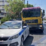 Τροχαίο στη Λεωφόρο Συγγρού – Ένα λεωφορείο χτύπησε με γερανό
