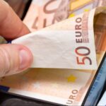 Αποδείξεις: Πώς να γλιτώσετε φόρο 2.200 ευρώ με καθημερινές συναλλαγές