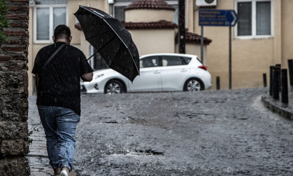 Καιρός: Πότε θα βρέξει στην Αττική σήμερα