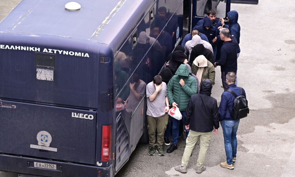 ΟΠΕΚΕΠΕ: Συνεχίζονται οι απολογίες – Στη φυλακή ακόμη ένας κατηγορούμενος