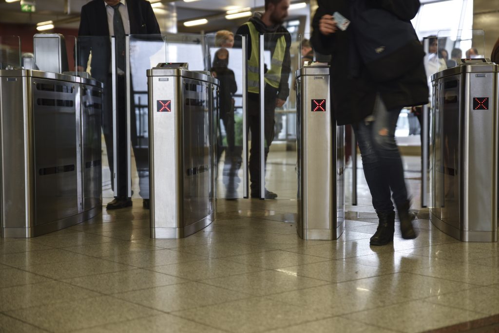 Δωρεάν μετακινήσεις με λεωφορεία και μετρό – Tι πρέπει να γνωρίζετε