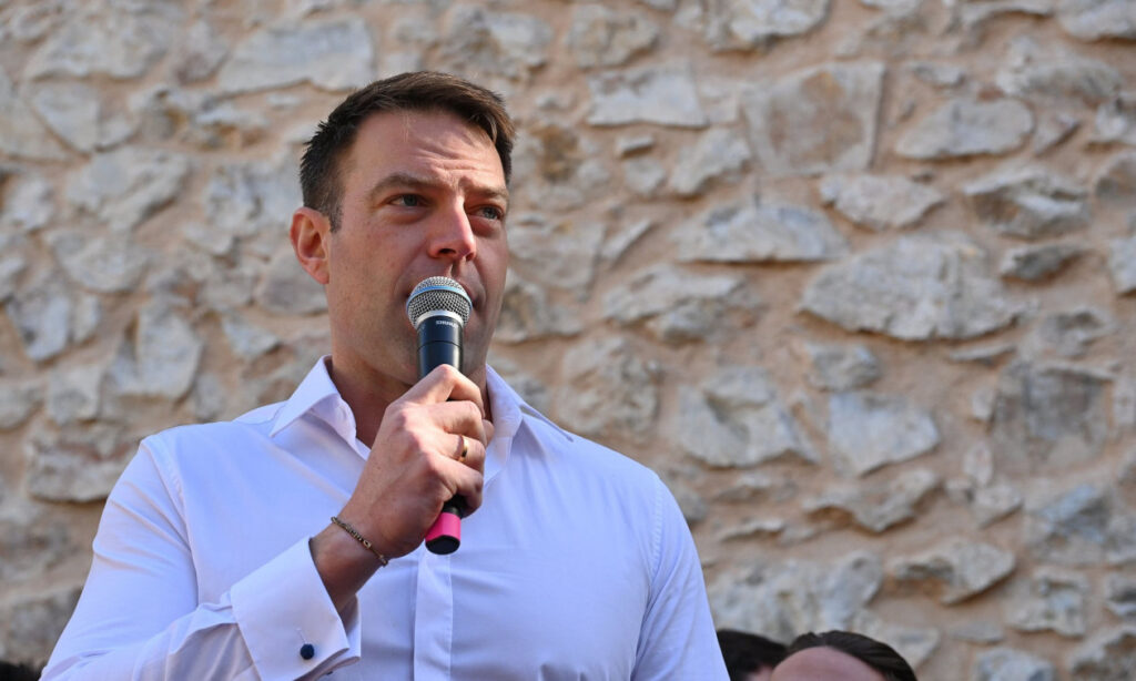 Debate με τον Αλέξη Τσίπρα ζητά ο Στέφανος Κασσελάκης – «Όποτε θέλει, με χαρά να μιλήσουμε παρουσία κοινού»