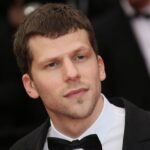 Ο Τζέσι Άιζενμπεργκ δωρίζει το νεφρό του σε άγνωστο – Μια σπάνια πράξη αλτρουισμού