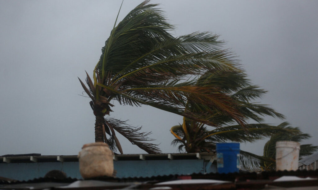 Τυφώνας «Μελίσσα»: «τελευταία ευκαιρία να προστατεύσετε τη ζωή σας» — η Τζαμάικα σε συναγερμό