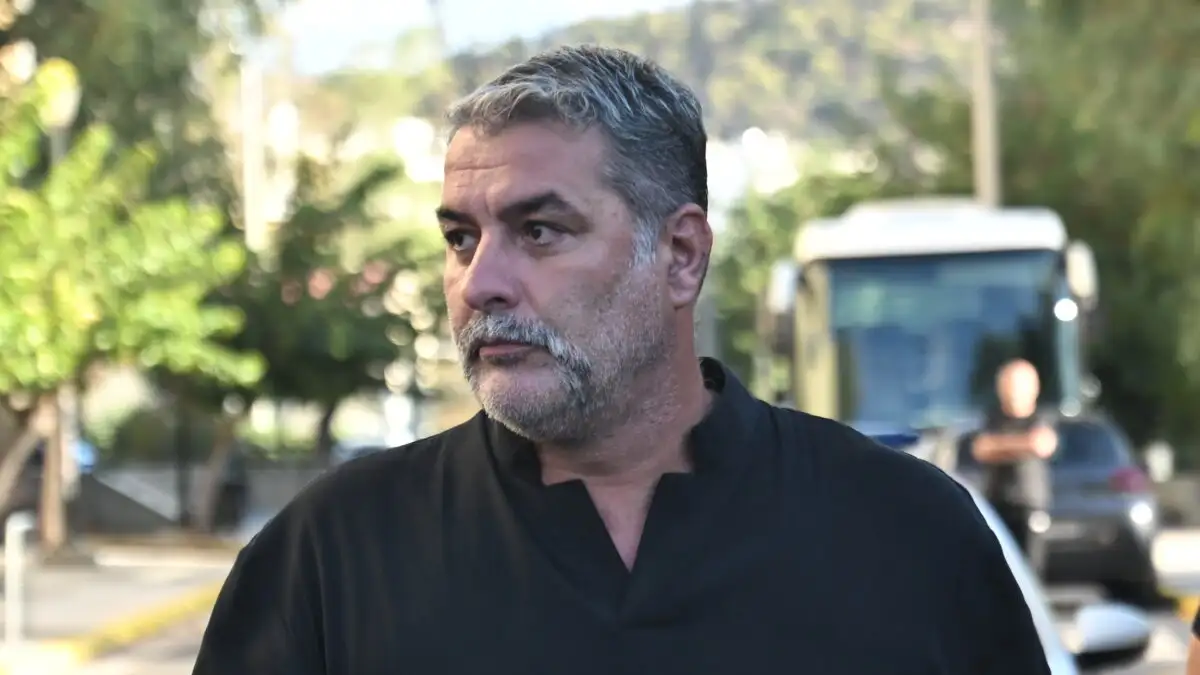 Βασίλης Μπισμπίκης: «Ήθελα να τους κοιτάξω στα μάτια και να τους πω συγγνώμη» – Η συγκινητική εξομολόγηση μετά το τροχαίο