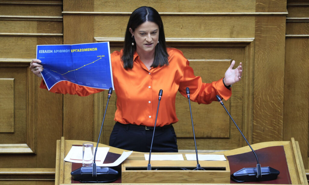 Νέο εργασιακό νομοσχέδιο: Ψηφίζεται σήμερα οι μεγάλες αλλαγές σε ωράρια, αποδοχές και προσλήψεις