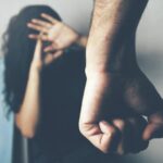 Ενδοοικογενειακή βία στο Κορωπί: Διασωληνωμένη η 40χρονη – Έπαιζε θέατρο ο θύτης